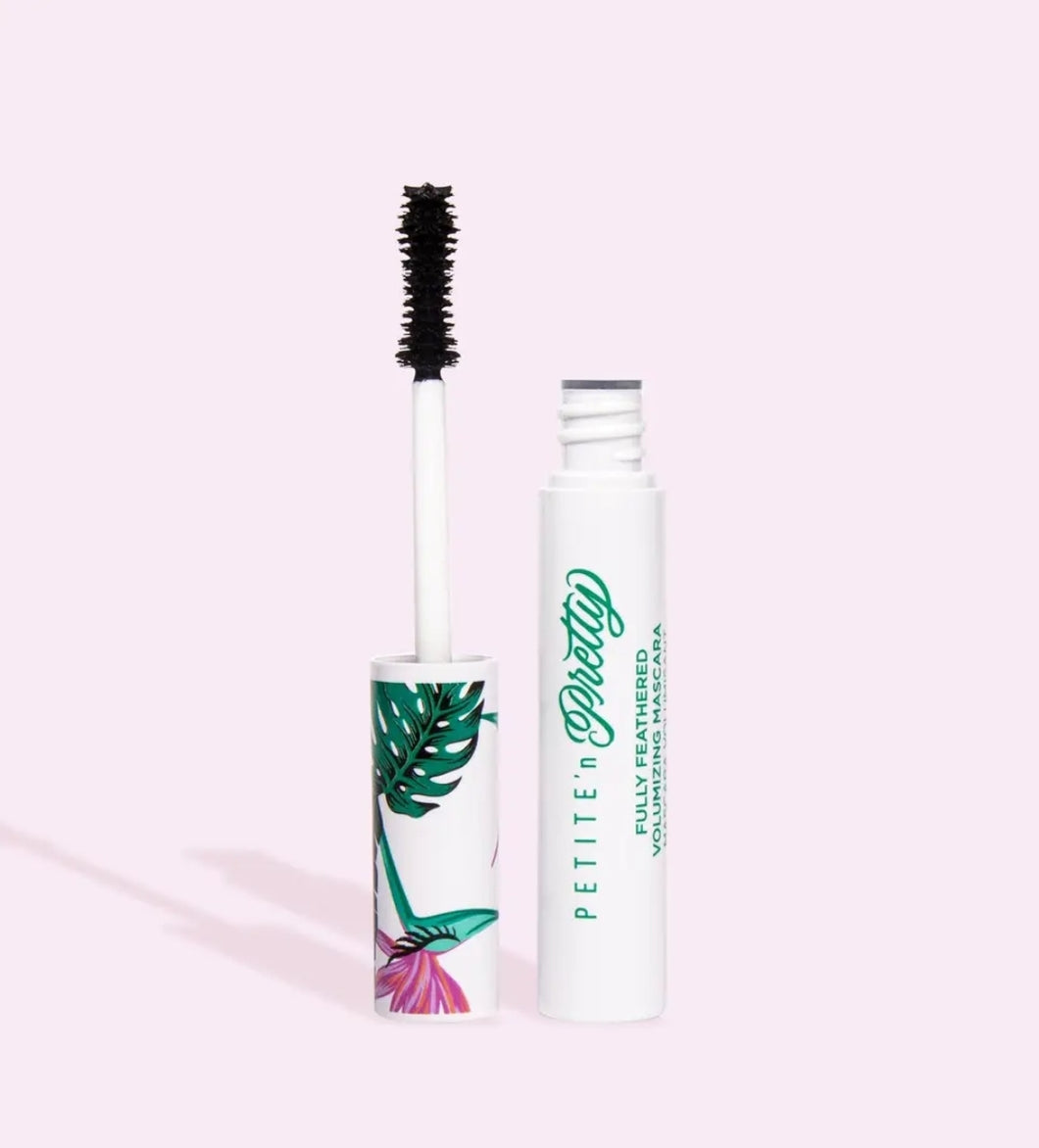 Fully Feathered Volumizing Mascara